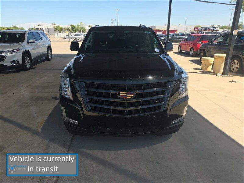 Used 2020 Cadillac Escalade Luxury AWD/4WD image 3