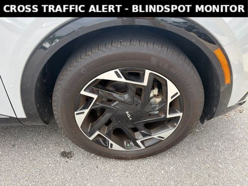 Used 2025 Kia Sportage SX FWD image 4