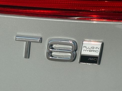 New 2026 Volvo XC60 T8 Ultra w/ Protection Package Premier image 8