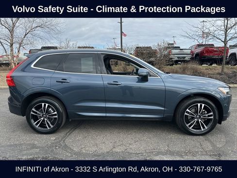 Used 2021 Volvo XC60 T5 Momentum w/ Premium Package image 15