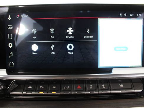Used 2025 GMC Sierra 1500 SLT w/ SLT Premium Plus Package AWD/4WD image 6