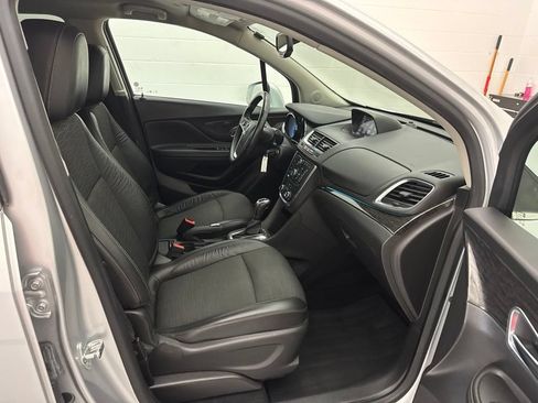 Used 2016 Buick Encore Convenience FWD image 38