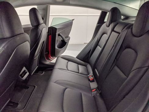 Used 2023 Tesla Model 3 Standard Range image 14