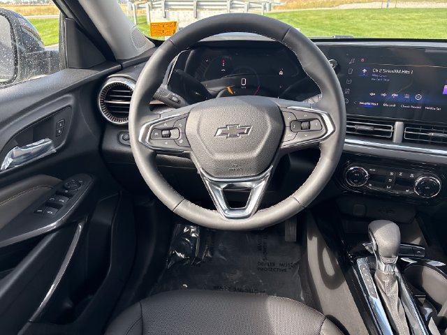 New 2026 Chevrolet Trax ACTIV w/ Driver Confidence Package FWD image 13