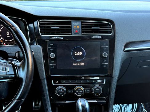 Used 2019 Volkswagen Golf R 4-Door AWD/4WD image 30