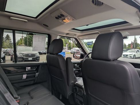 Used 2015 Land Rover LR4 HSE AWD/4WD image 36
