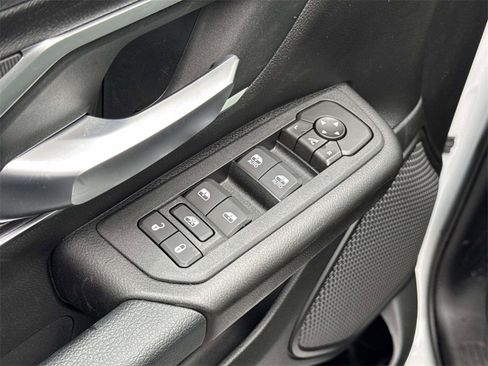 New 2026 RAM 1500 4x4 Crew Cab image 25