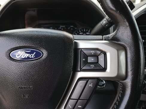Used 2022 Ford F250 Lariat w/ Lariat Ultimate Package AWD/4WD image 20