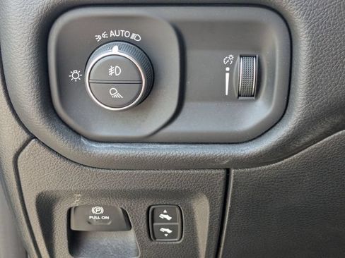 Used 2025 RAM 1500 Big Horn AWD/4WD image 16