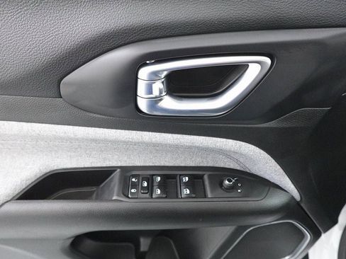 New 2026 Jeep Compass Latitude image 8