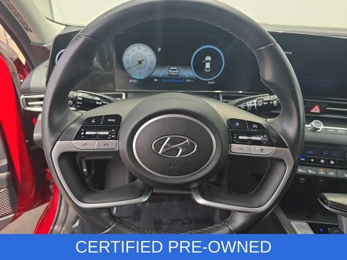 Used 2022 Hyundai Elantra Limited FWD image 16
