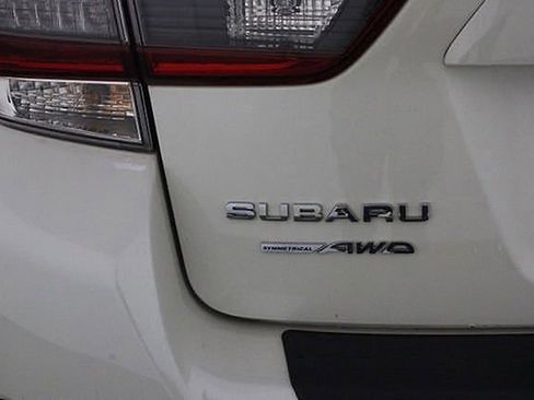 Used 2021 Subaru Crosstrek 2.0i Premium image 39