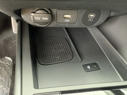 New 2025 Hyundai Elantra Sport image 12