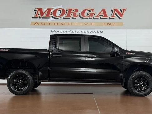 Used 2020 Chevrolet Silverado 1500 Custom Trail Boss w/ Custom Convenience Package AWD/4WD image 2