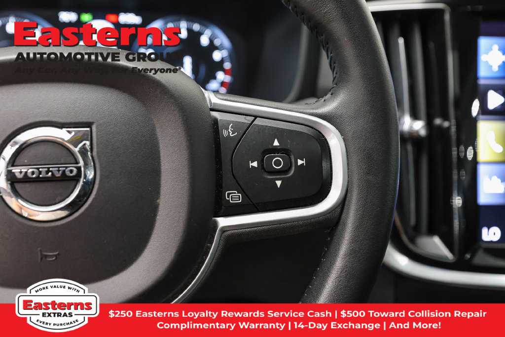 Used 2022 Volvo S60 B5 Inscription FWD image 17