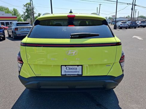 Certified 2024 Hyundai Kona SEL AWD/4WD image 7