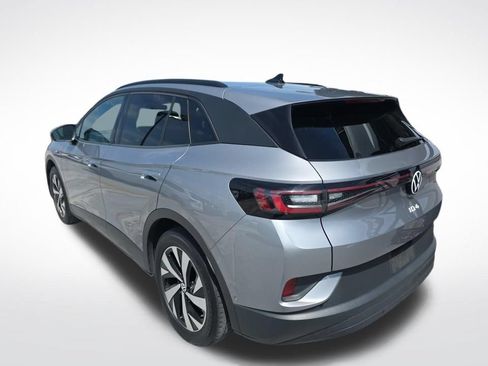 Used 2023 Volkswagen ID.4 2WD image 4