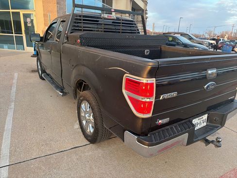Used 2013 Ford F150 XLT w/ XLT Chrome Pkg image 2