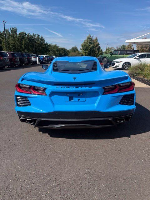 Used 2023 Chevrolet Corvette Stingray Coupe RWD image 4