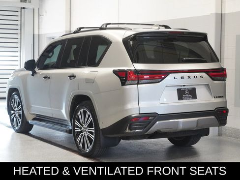 Used 2025 Lexus LX 700h Luxury w/ Appearance Package AWD/4WD image 4