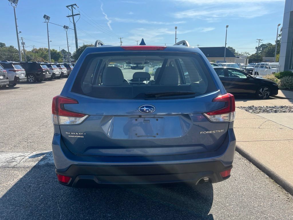 Used 2023 Subaru Forester AWD/4WD image 5
