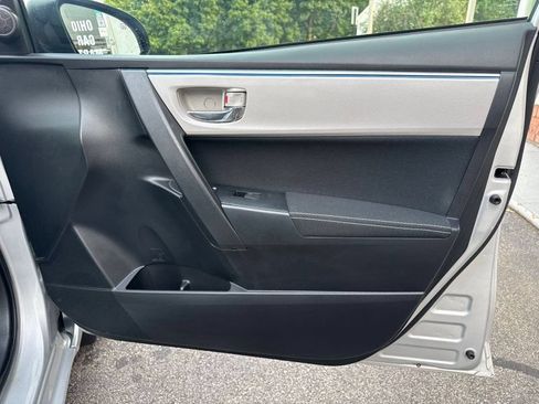 Used 2014 Toyota Corolla LE FWD image 15