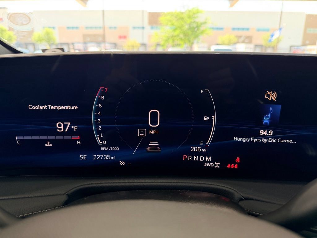 Used 2024 Cadillac XT4 Premium Luxury AWD/4WD image 15