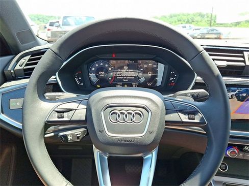 New 2025 Audi Q3 2.0T Premium image 15