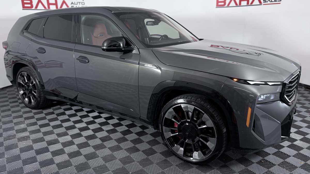 Used 2023 BMW XM AWD/4WD image 10