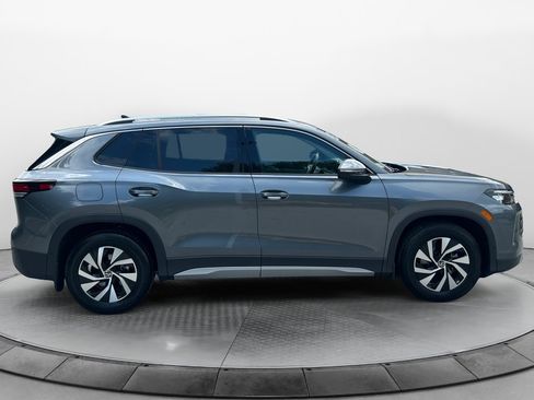 Certified 2026 Volkswagen Tiguan S FWD image 8