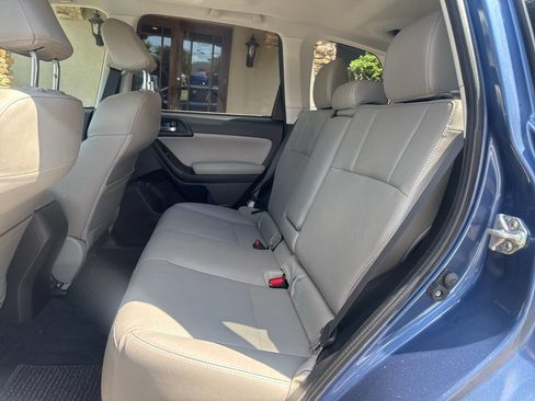 Used 2014 Subaru Forester 2.5i Limited w/ Popular Package #2 image 10