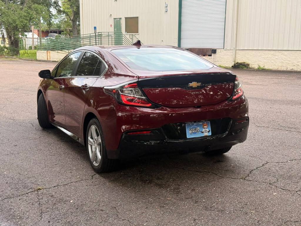 Used 2017 Chevrolet Volt LT w/ Comfort Package FWD image 7
