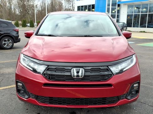 New 2026 Honda Odyssey Touring image 2