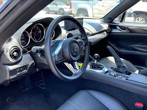 Certified 2025 MAZDA MX-5 Miata Grand Touring RWD image 9