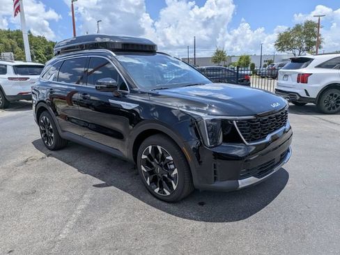 Used 2025 Kia Sorento EX FWD image 7