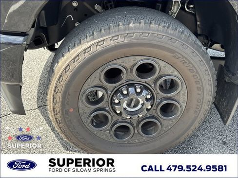 Used 2025 Ford F350 Platinum AWD/4WD image 12