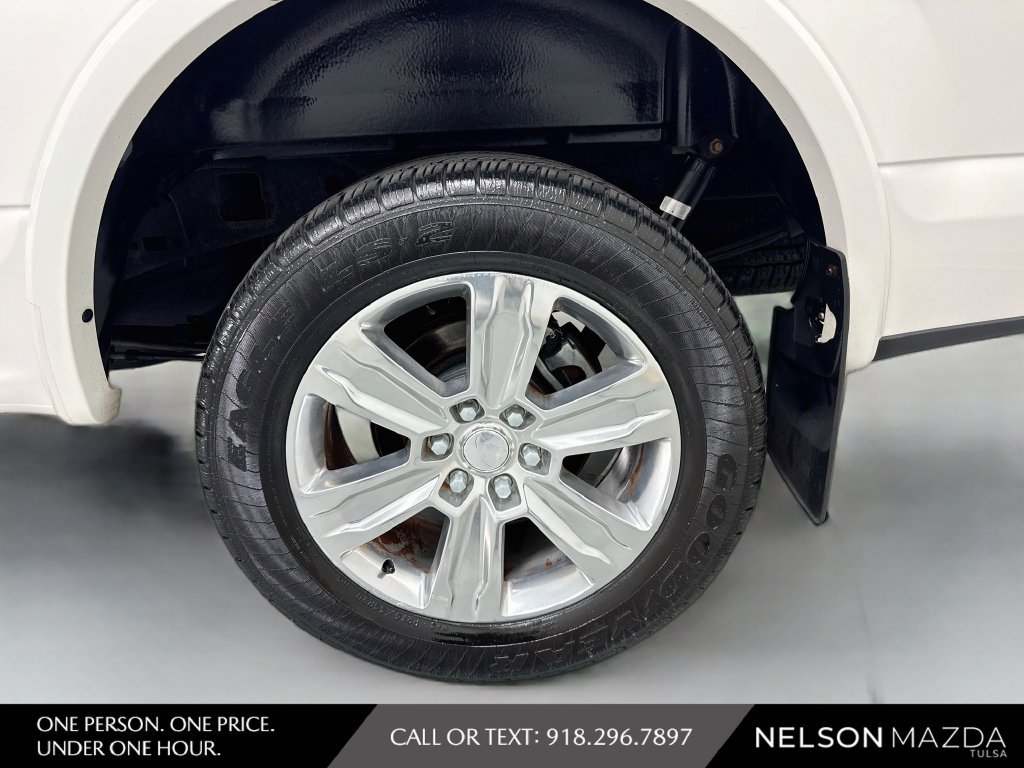 Used 2015 Ford F150 Platinum w/ Equipment Group 701A Luxury AWD/4WD image 11