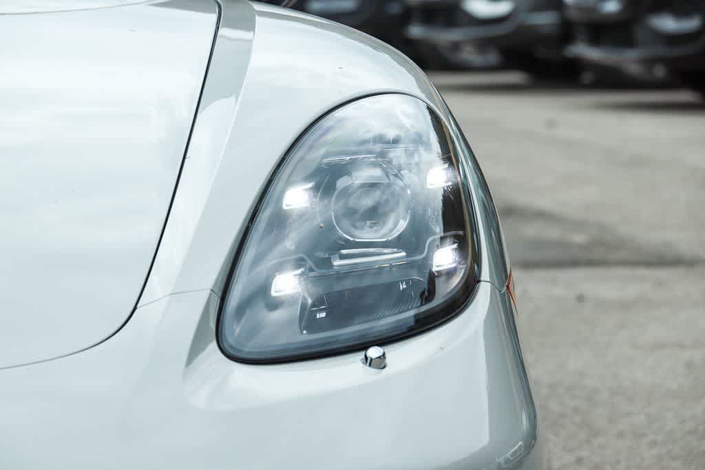 Used 2025 Porsche 718 Cayman S RWD image 8