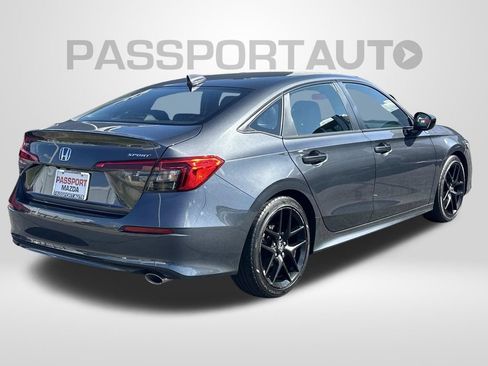 Used 2024 Honda Civic Sport image 5