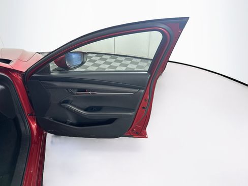 Used 2019 MAZDA MAZDA3 Sedan FWD image 30