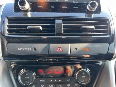 Used 2025 Mitsubishi Eclipse Cross SEL image 20