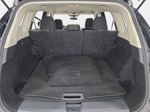 Used 2023 Nissan Rogue SV image 34