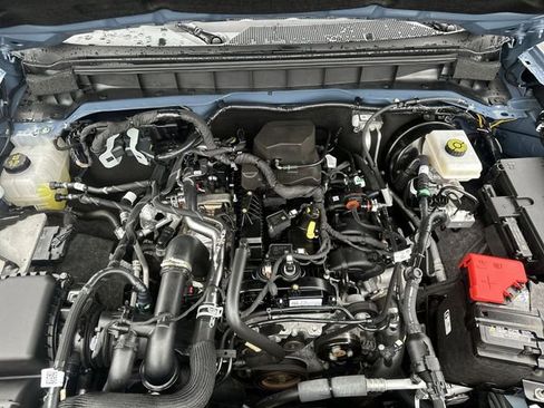 Used 2024 Ford Bronco Outer Banks AWD/4WD image 19