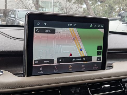 Used 2023 Lincoln Aviator Reserve w/ Equipment Group 201A image 14