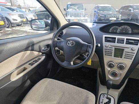 Used 2007 Toyota Yaris S image 19
