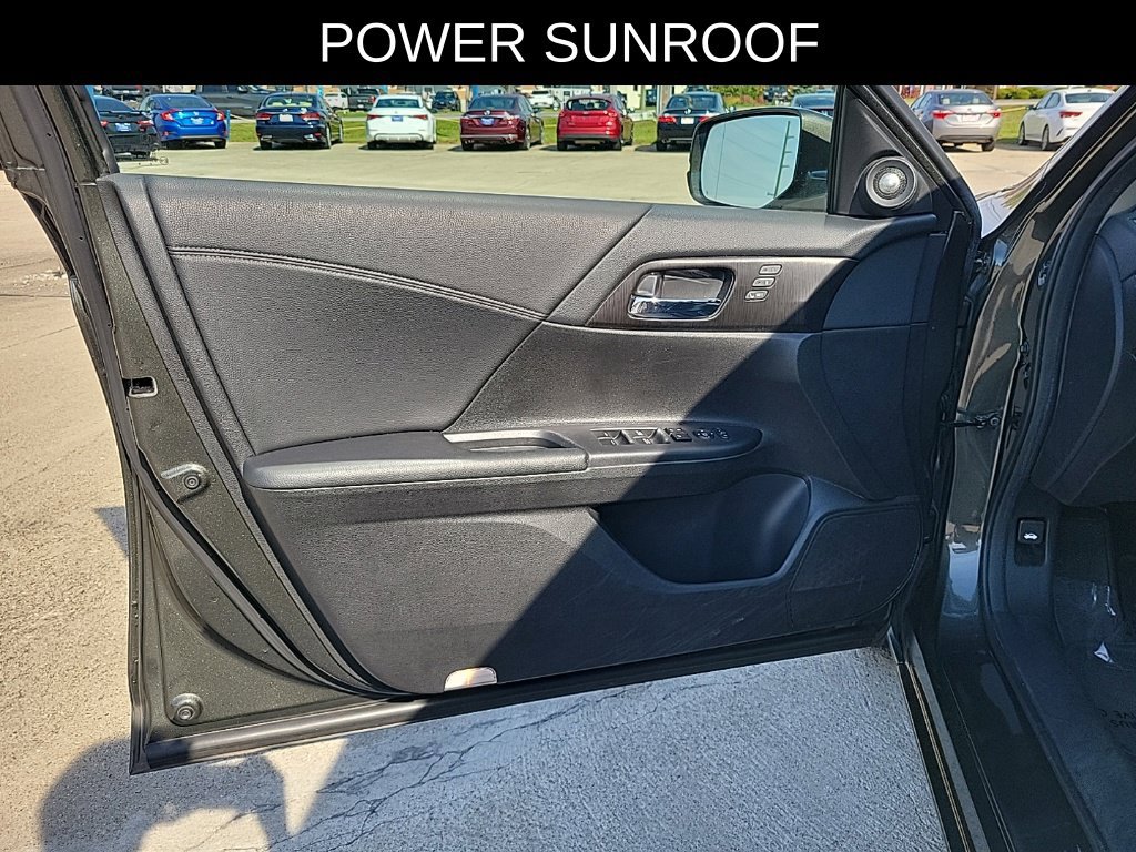 Used 2013 Honda Accord EX-L image 17