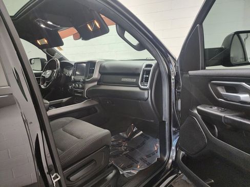 Used 2019 RAM 1500 Big Horn AWD/4WD image 32
