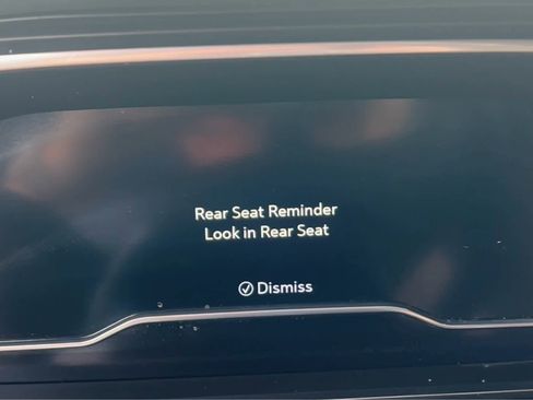 Used 2022 Chevrolet Suburban Premier image 52