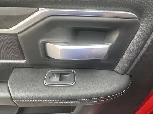 Used 2024 RAM 2500 Big Horn w/ Bed Utility Group image 34