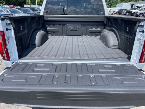 New 2025 Ford F150 Lariat w/ Equipment Group 502A High image 21